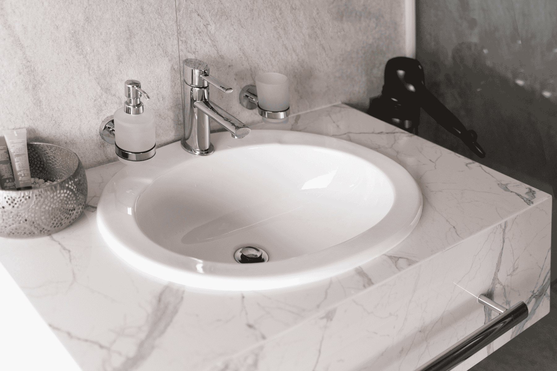 Integrated Basin and Countertop Surface