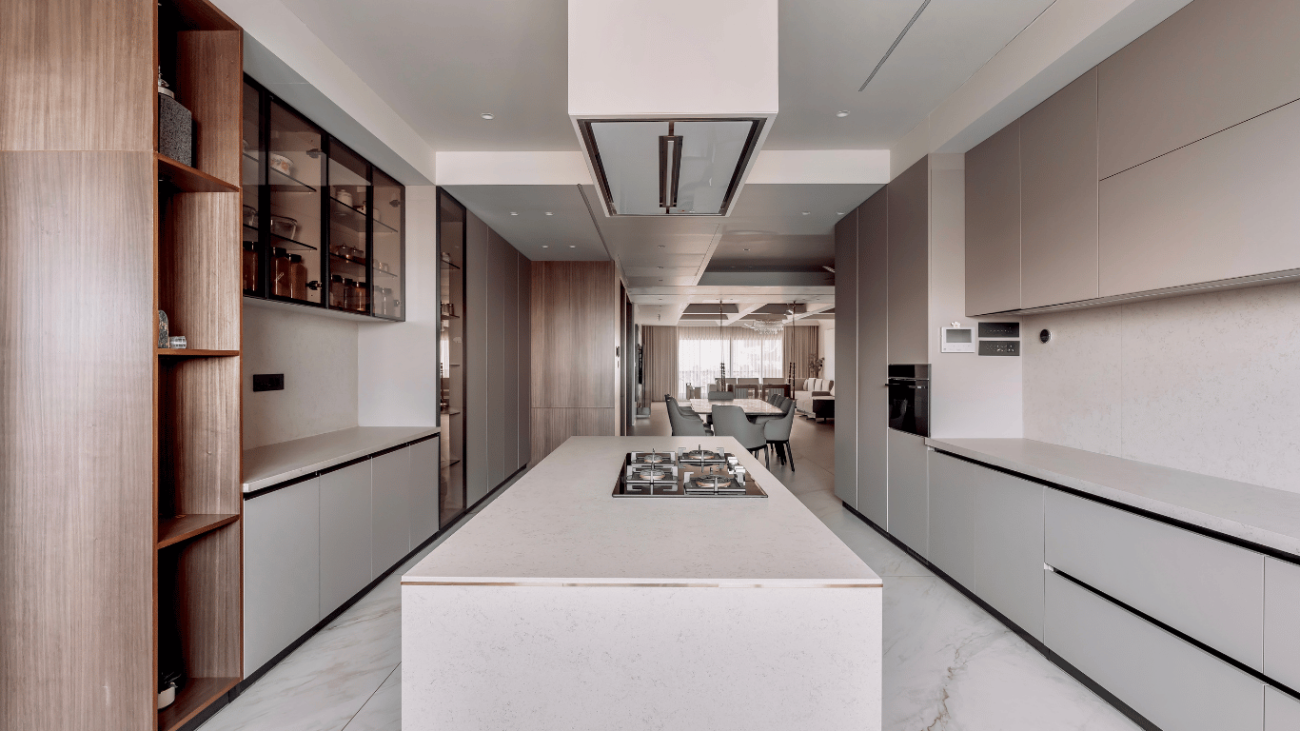 Why White Quartz Countertops Are the Top Choice for Modern Indian Kitchens
